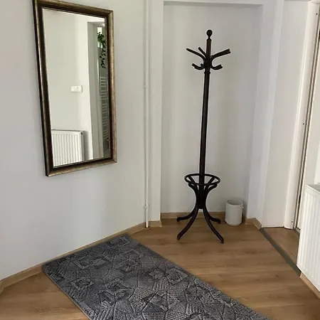 Czytelnia - Parking Gratis Apartman Poznań