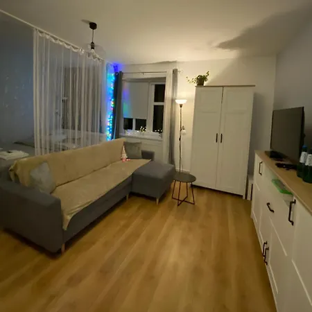 Czytelnia - Parking Gratis Apartman *