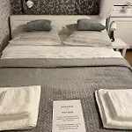 Czytelnia - Parking Gratis Apartment Poznan