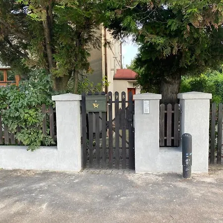 Czytelnia - Parking Gratis