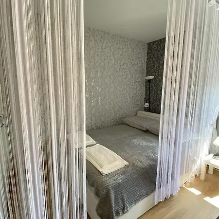 Czytelnia - Parking Gratis *